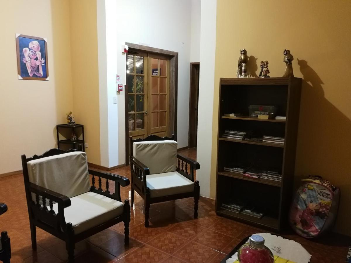 Chapelet Hostal Tababela Εξωτερικό φωτογραφία