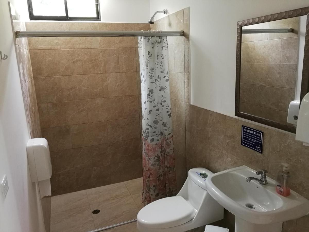 Chapelet Hostal Tababela Εξωτερικό φωτογραφία