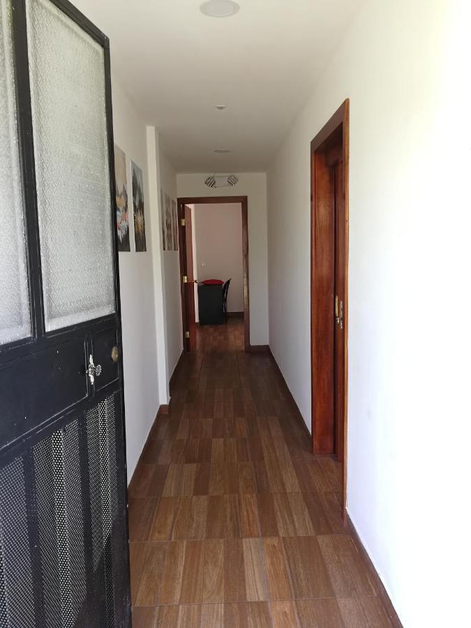 Chapelet Hostal Tababela Εξωτερικό φωτογραφία
