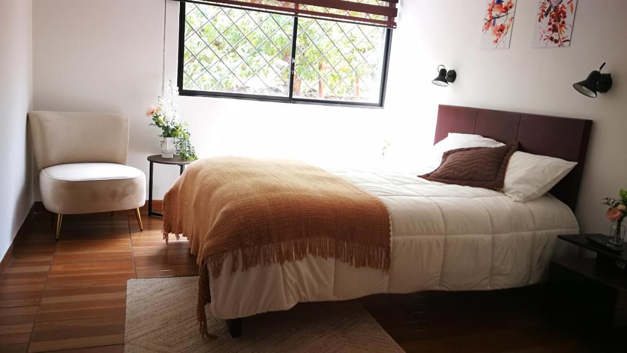 Chapelet Hostal Tababela Εξωτερικό φωτογραφία