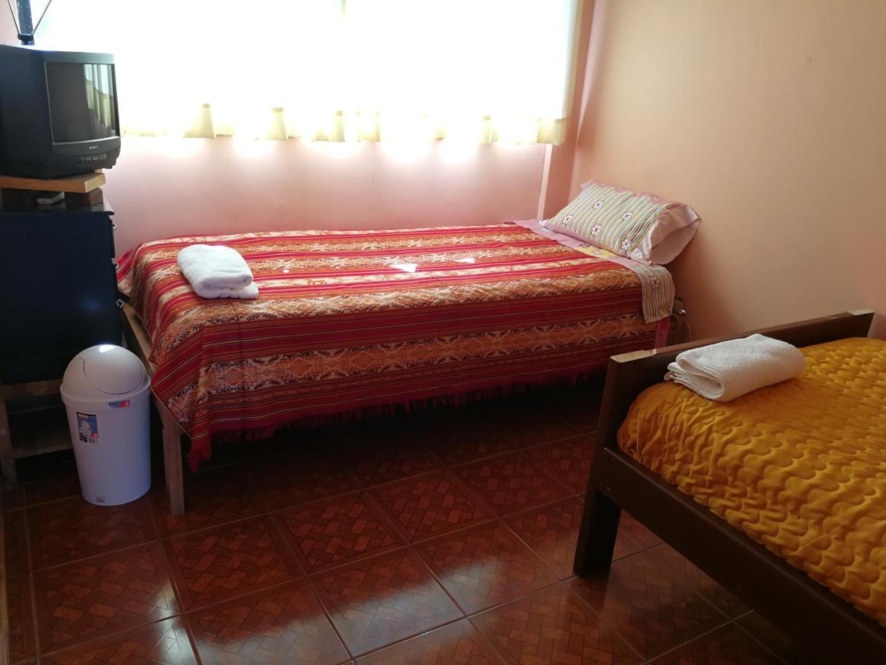 Chapelet Hostal Tababela Εξωτερικό φωτογραφία